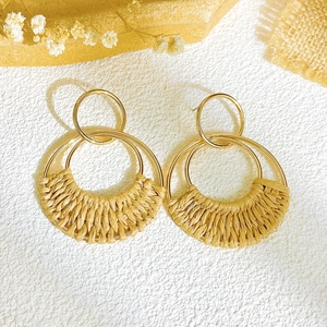 Ethnic retro geometric hand-woven drop earrings with golden frame and straw accents