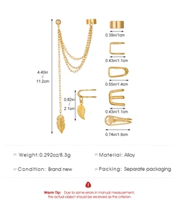 Detailliertes Diagramm zeigt Maße des 7-teiligen goldenen Legierungs-Ohrklemmen-Sets mit Blatt