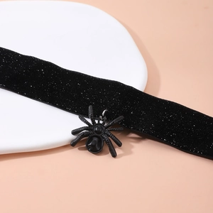 Gothic black velvet spider choker necklace for women with glitter spider pendant