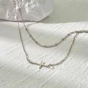 Zweilagige silberne Kreuz-Halskette mit polierter Kugelkette für Damen Schmuck