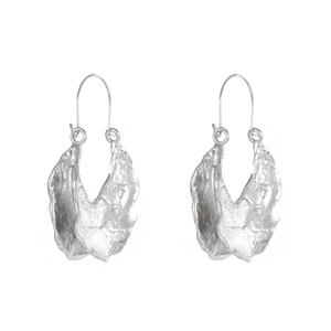 Vintage silver alloy teardrop earrings with irregular wrinkled metal texture design