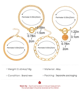 Spécifications du lot de 4 bracelets dorés à maille serpent avec fermoir OT