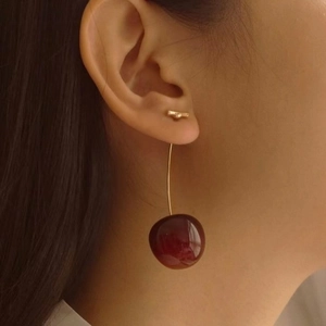 Sweet Resin Cherry Fruit Dangle Earrings For Women Alloy Gold Silver Color Acrylic Cute Drop Earrings Fashion Jewelry Gift