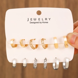 Set di 6 paia di orecchini a cerchio geometrici minimalisti color oro e argento