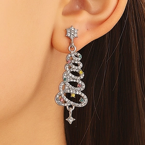 Eleganti orecchini a forma di albero di Natale con finitura argento e strass colorati