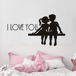 Sticker mural romantique I LOVE YOU avec silhouette de couple qui s'embrasse pour chambre