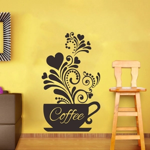 Kreativer schwarzer Kaffeetassen-Wandtattoo mit Herzmustern auf modernem gelbem Hintergrund