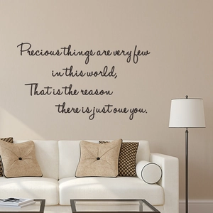Sticker mural en vinyle Precious Things avec écriture élégante pour décor de salon moderne