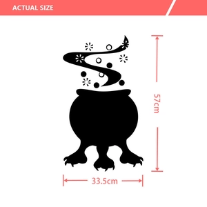 Détail de la taille réelle du sticker mural chaudron Halloween 57cm x 33,5cm