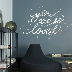 Sticker mural minimaliste You Are So Loved avec étoiles pour une décoration de maison créative