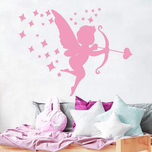 Sticker mural Cupidon rose avec cœurs et étoiles pour décoration de chambre