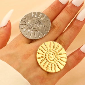 Vintage Punk Stil klobige offene Ringe mit Sonnentotem Gravur in Gold und Silber Optik