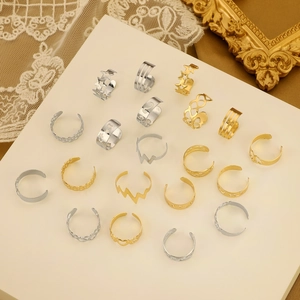 10er-Set verstellbare Vintage-Ringe mit Stern und Mond aus Legierung in Gold und Silber