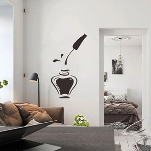Creative heart shaped nail polish silhouette wall decal for nail salon home decor