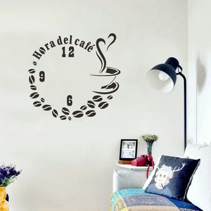 Creative black coffee clock wall sticker with Hora del café text and coffee bean motifs