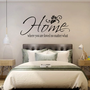 Sticker mural noir avec citation Home et motifs floraux pour décoration de chambre