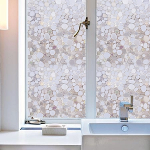 Pellicola smerigliata per finestre con motivo a ciottoli per la privacy del bagno