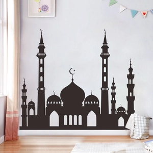 Detalle del vinilo decorativo negro de estilo islámico con luna y silueta de mezquita