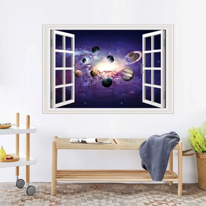 Adesivo murale 3D galassia con vista pianeti dalla finestra su parete bianca