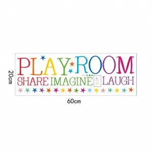 Detailweergave van de kleurrijke Play Room muursticker met afmetingen van 60 cm bij 20 cm