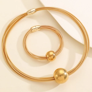 Multilayer gold wire jewelry set with polished spherical pendant and magnetic clasp