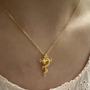 Vintage Legering Goud Slang Hanger Halsketting Voor Vrouwen Kruis Scepter En Oneindigheid Slang Ontwerp Mode Sieraden