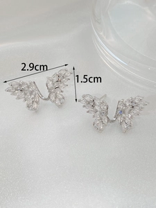 Detailed view of rhinestone butterfly earrings with size labels 2.9cm and 1.5cm