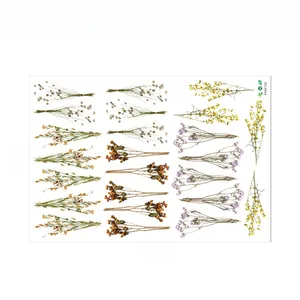 Detail of floral wall stickers featuring dried lavender and baby's breath, 40x60cm size
