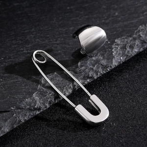 Ensemble boucle d'oreille épingle de sûreté et manchette d'oreille en argent poli