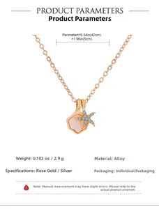 Detalle del collar de estrella de mar en oro rosa con concha rosa y dimensiones del producto