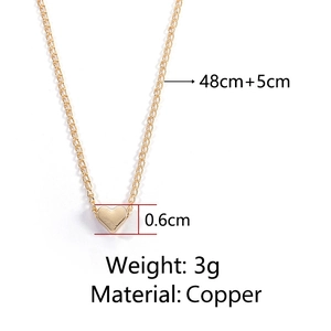 Spécifications détaillées de la taille du petit collier pendentif cœur en cuivre doré