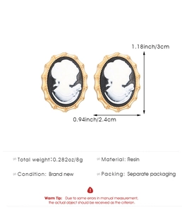 Detailansicht der Vintage Cameo Ohrhänger mit Maßen 2,4 cm x 3 cm und Gewichtsangabe