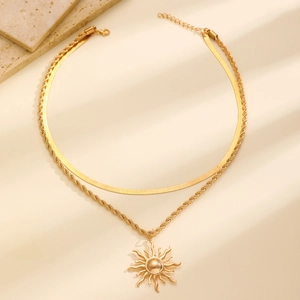 Collana doppia dorata con catena a spina di pesce, catena a corda e ciondolo a sole moda