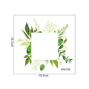 Vue détaillée du sticker d'interrupteur feuilles vertes de 18,7 cm et 19,5 cm