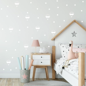 White star and hot air balloon wall decals for Scandinavian style kids room decor