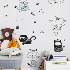 Stickers muraux chatons malicieux avec empreintes de pattes pour déco chambre d'enfant