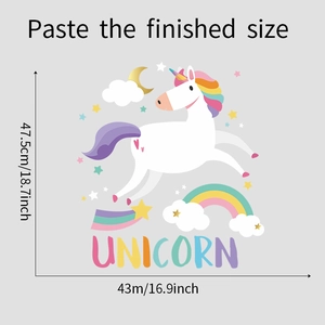 Détail du sticker mural licorne arc-en-ciel montrant les dimensions et les étoiles