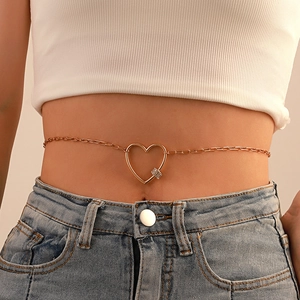 Chaîne de taille dorée élégante pour femme avec pendentif en forme de cœur brillant