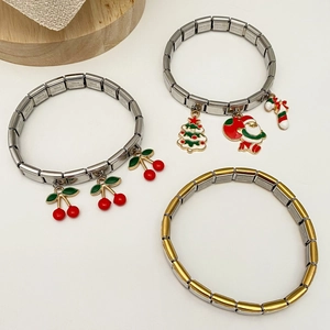 Italienisches Modularmband aus Edelstahl mit Kirsch- und Weihnachtsbaum-Anhängern
