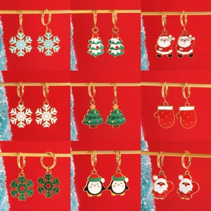 Orecchini a Goccia Natalizi in Acciaio Inossidabile Babbo Natale Albero di Natale Fiocco di Neve Pinguino Orecchini a Cerchio in Smalto Gioielli da Donna Regalo