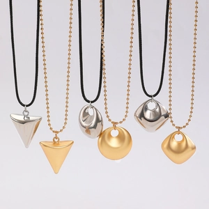 Collier Pendentif Géométrique Minimaliste Alliage de Zinc Or Mat Argent Miroir Triangle Rond Coeur Fleur Étoile Chaîne à Billes Cordon Ciré Bijoux Mode Femme Homme