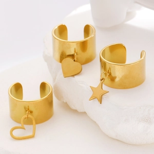 Anelli aperti vintage in oro con ciondoli a cuore e stella su base in pietra bianca
