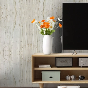 Papier peint effet marbre de jade avec veines grises pour un décor de salon moderne