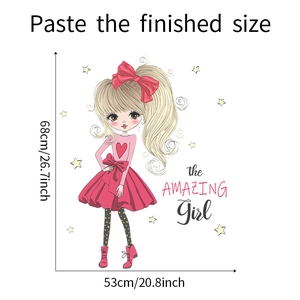 Dettaglio adesivo murale bambina cartoon con dimensioni finali di 68cm x 53cm