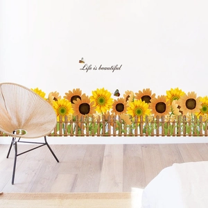 Sticker mural tournesol et papillon pour décoration de plinthe de chambre d'enfant