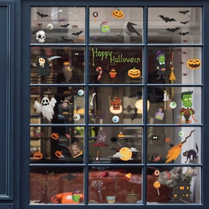 Halloween Fenstersticker Set mit Cartoon Kürbissen, Geistern und Fledermäusen auf Glas