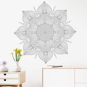Sticker mural mandala gris pour salon avec design géométrique moderne de fleurs