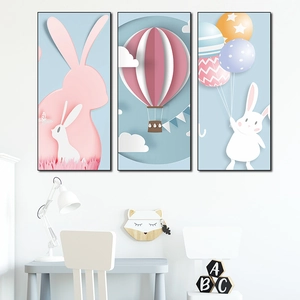 Triptyque mural avec lapin et montgolfière pour décoration de chambre d'enfant douillette