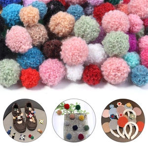 Pompons colorés en peluche pour chaussures sacs et accessoires de coiffure DIY
