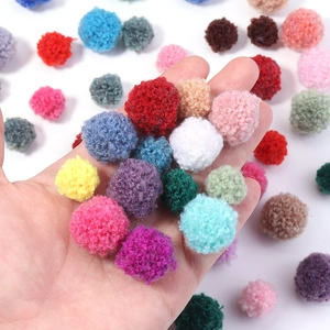 Pompons en Polyester Couleurs Mélangées Boules de Peluche Douces Accessoires de Matériel DIY pour Chaussures Chapeaux Sacs Cheveux Bijoux